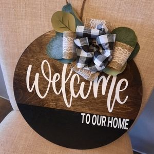 Wood door hanger/wreath